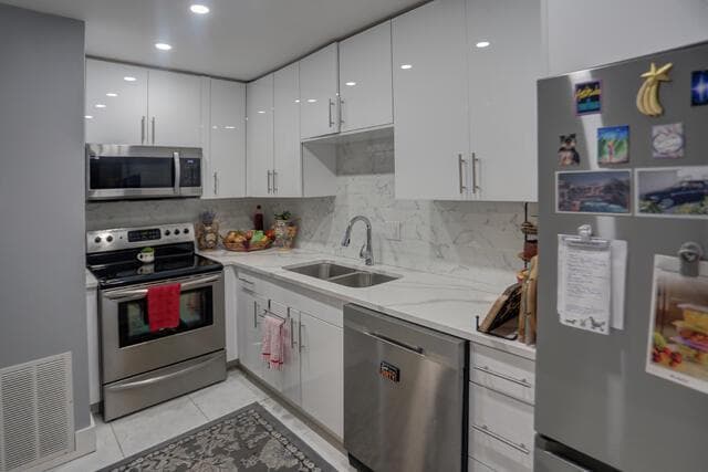 188 Lake Evelyn Drive, West Palm Beach FL 33411