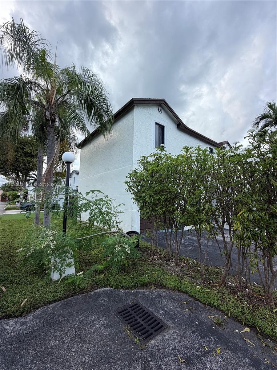 14815 SW 90th Ter, Miami FL 33196