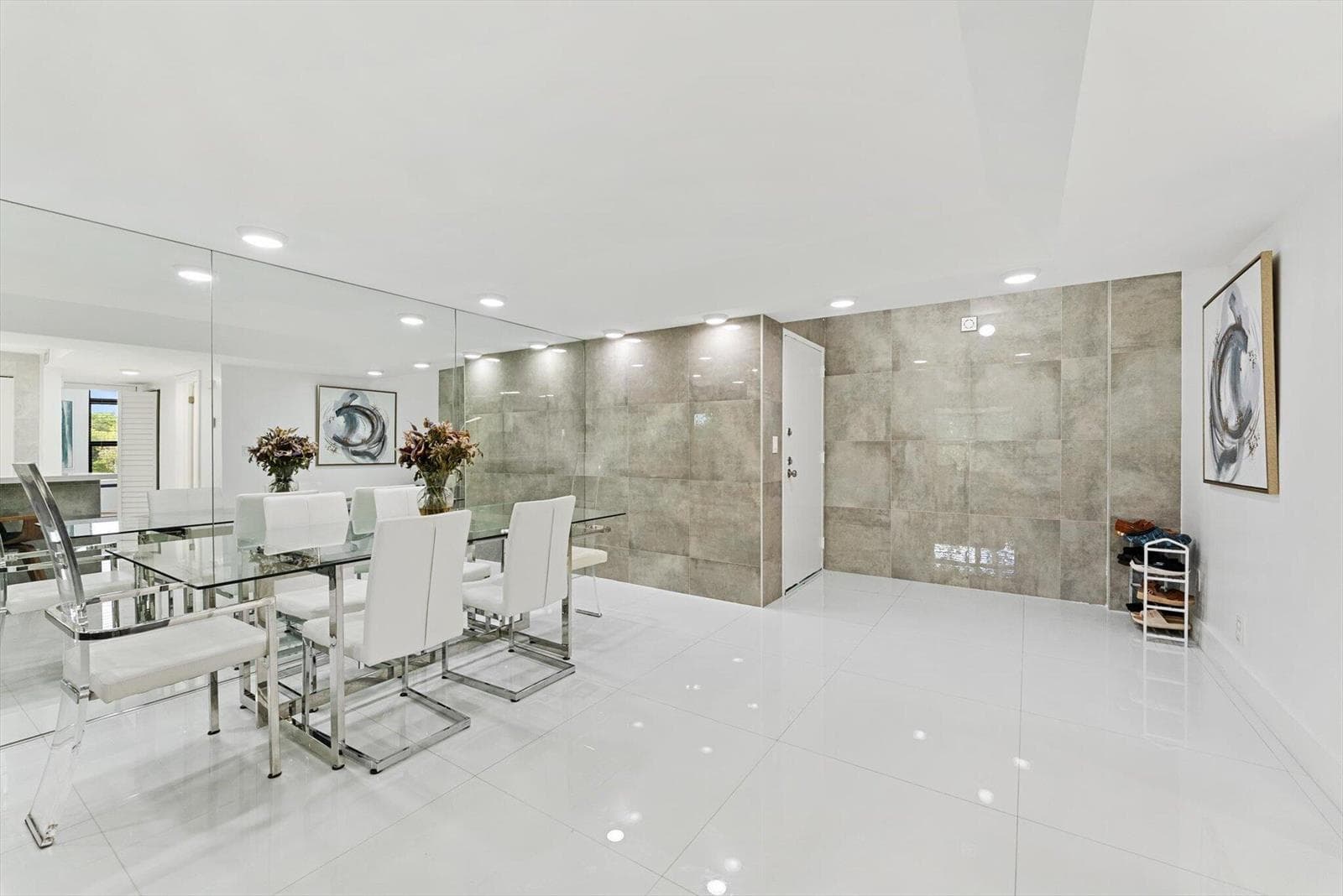 3730 INVERRARY Drive # 2L, Lauderhill FL 33319