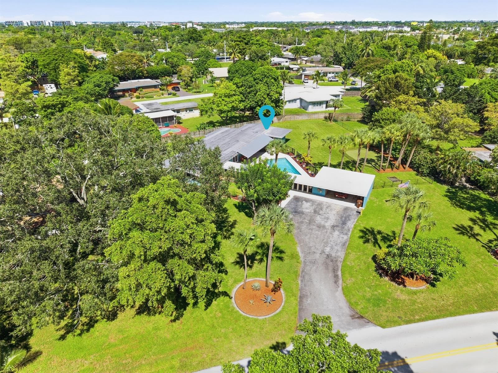 4501 E COUNTRY CLUB Circle, Plantation FL 33317