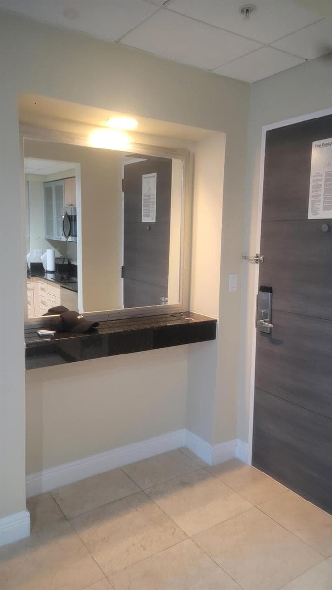 2670 E Sunrise Boulevard, Fort Lauderdale FL 33304