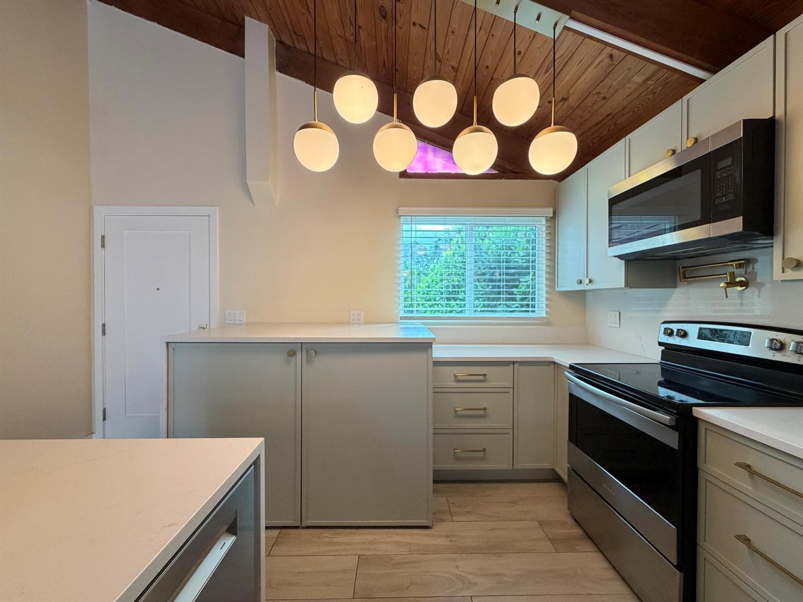 6131 NW 32ND Way, Fort Lauderdale FL 33309