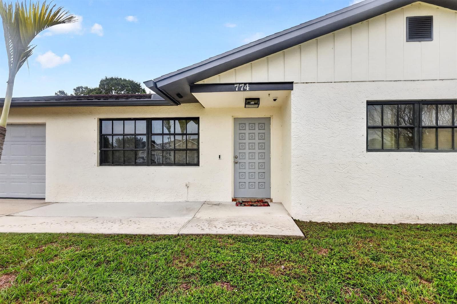774 SE Elwood Avenue, Port St. Lucie FL 34983
