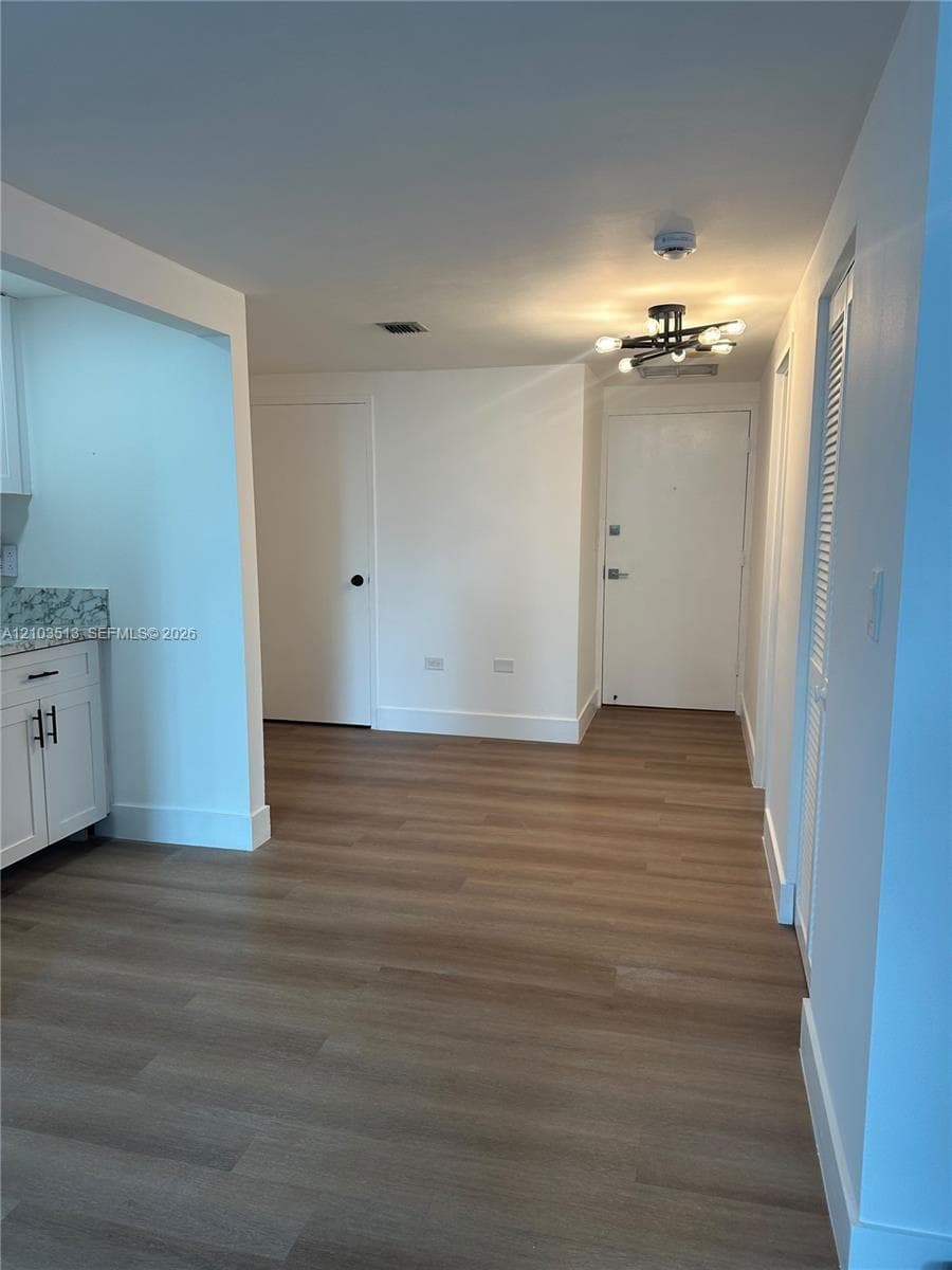 801 Brickell Bay Dr # 1463, Miami FL 33131