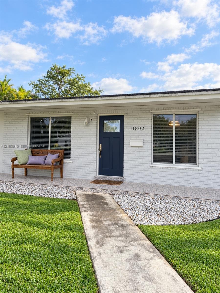11802 SW 106th Ave, Miami FL 33176