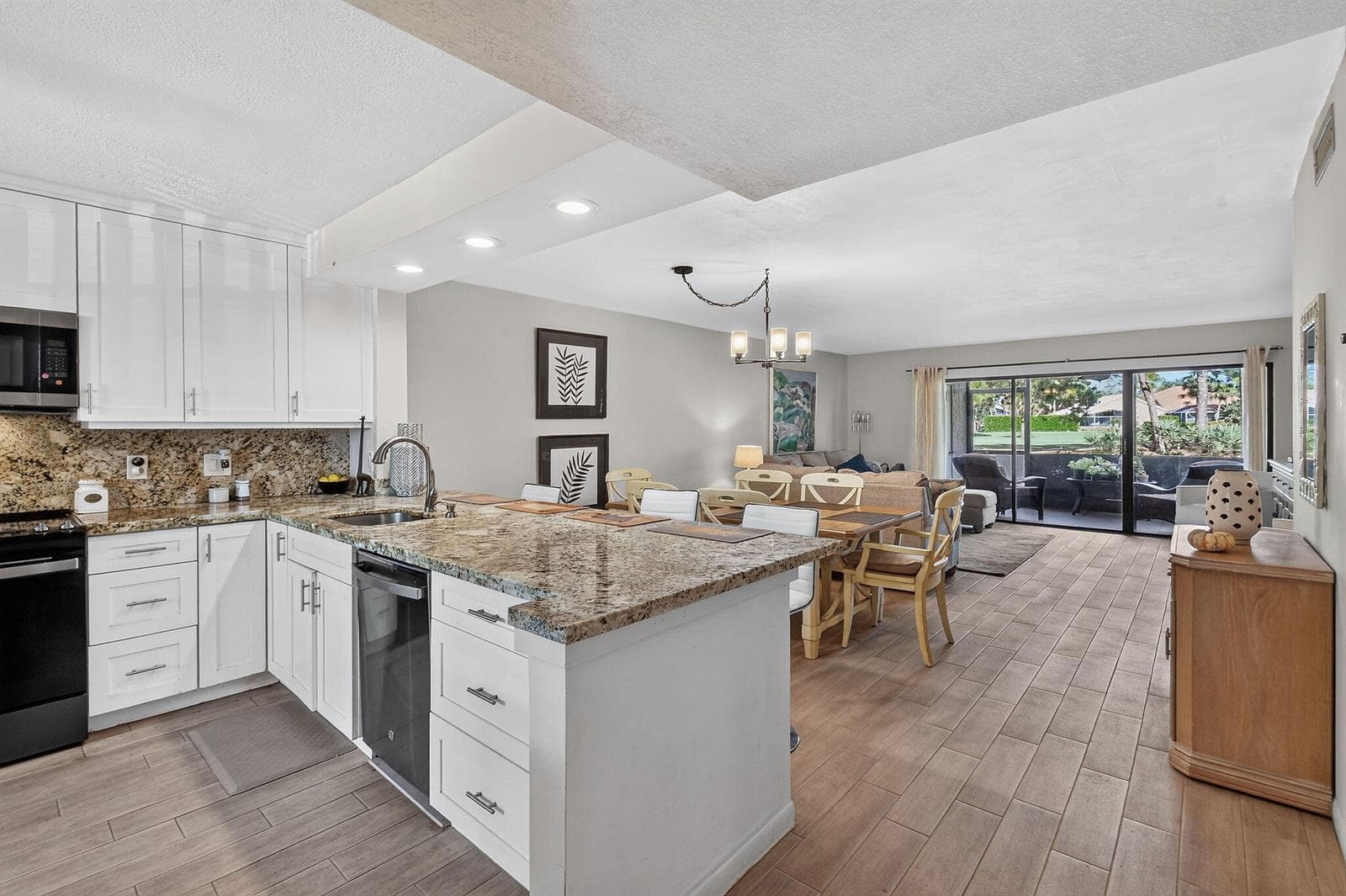 12926 BRIARLAKE Drive # 104b, Palm Beach Gardens FL 33418