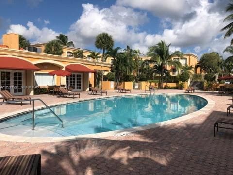 17911 NW 68th Ave # N207, Hialeah FL 33015