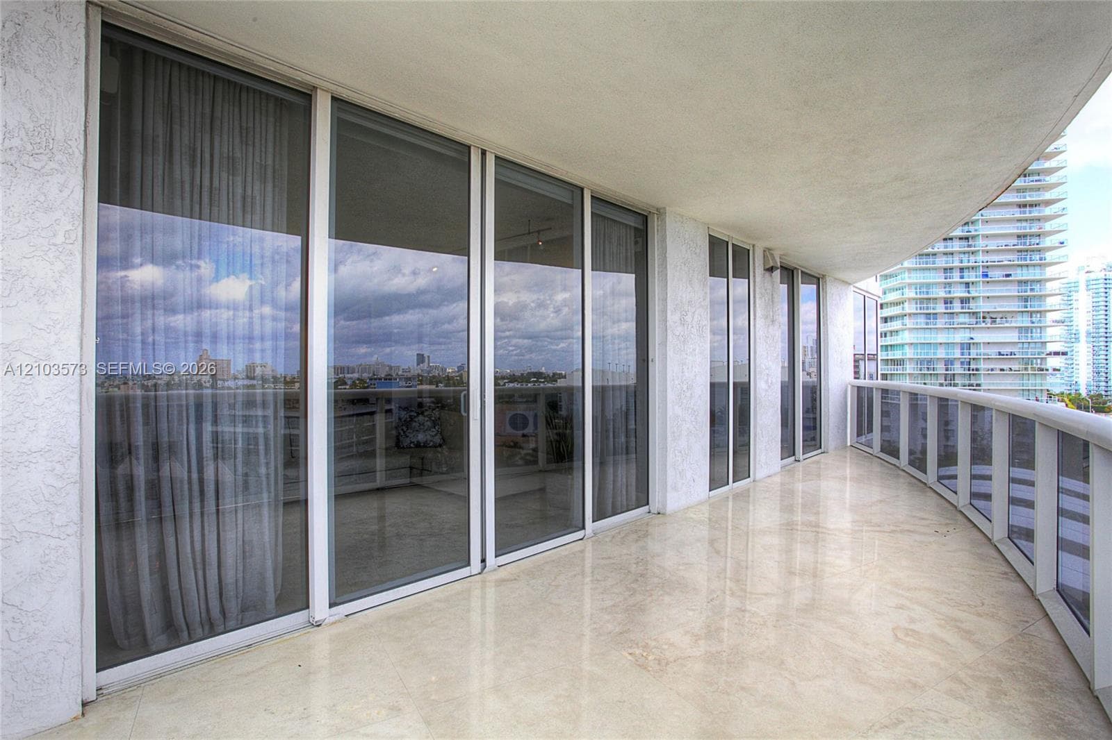 400 Alton Rd # 811, Miami Beach FL 33139