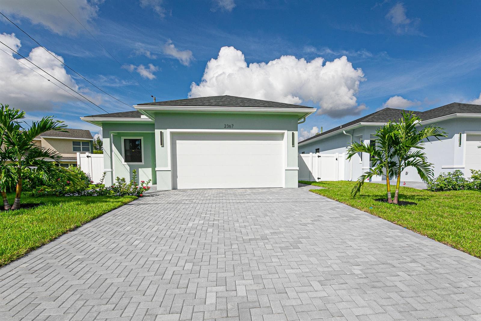 2367 E FAITH Avenue, FL 33417