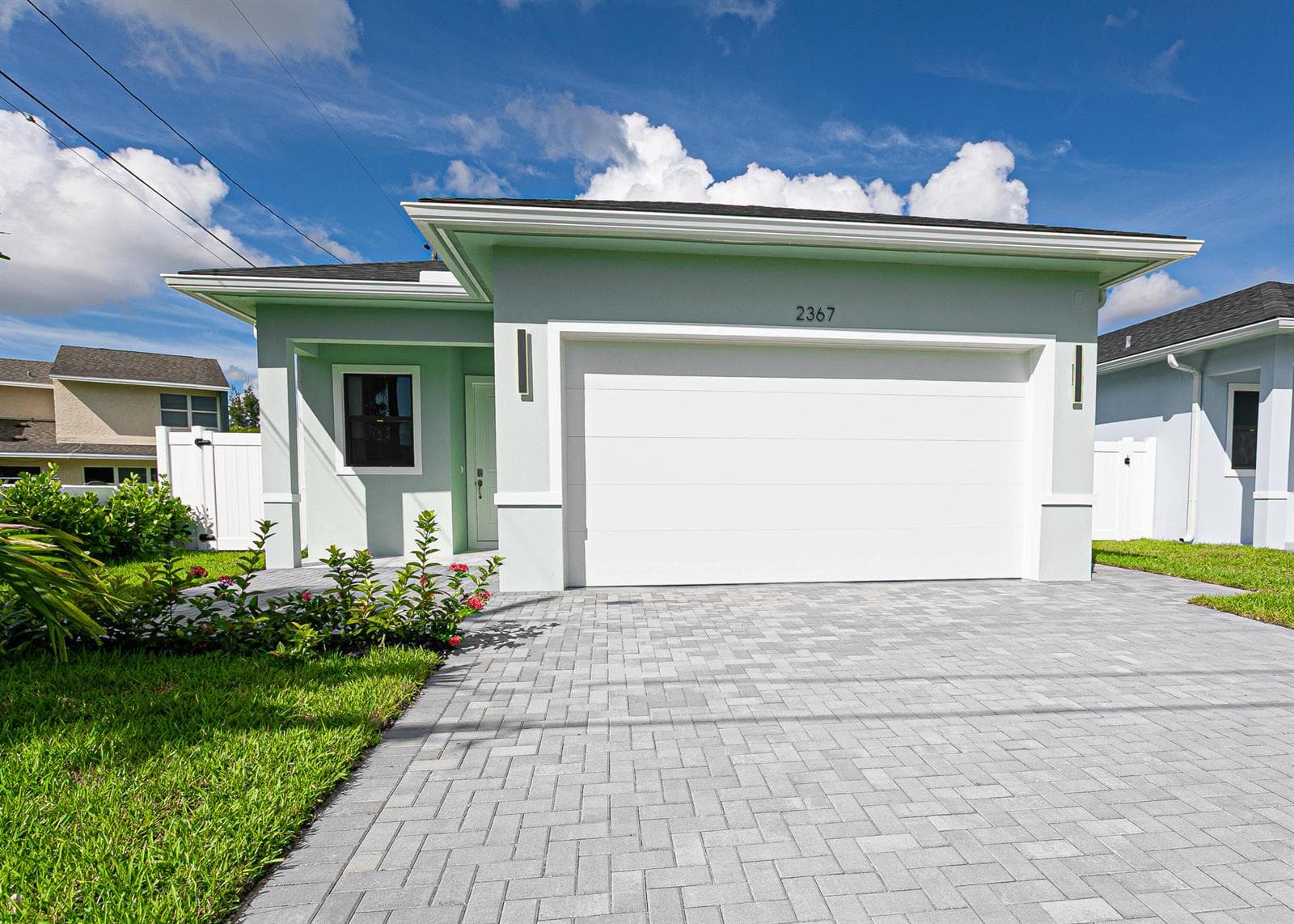 2367 E FAITH Avenue, FL 33417
