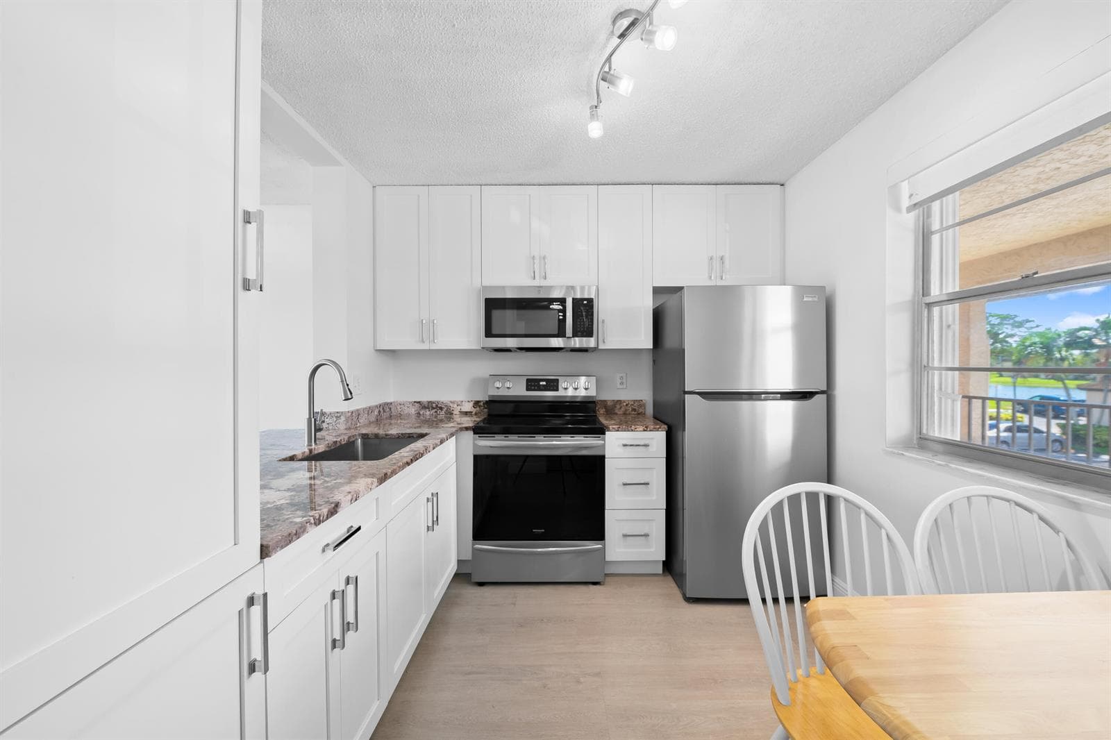 5510 LAKESIDE Drive # 201, Margate FL 33063