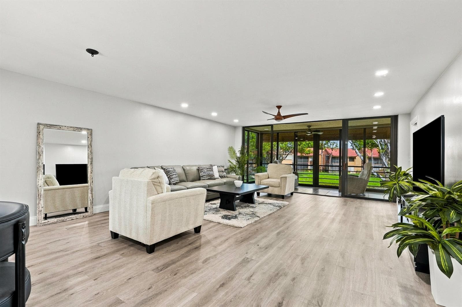 11172 GREEN LAKE Drive # 203, Boynton Beach FL 33437