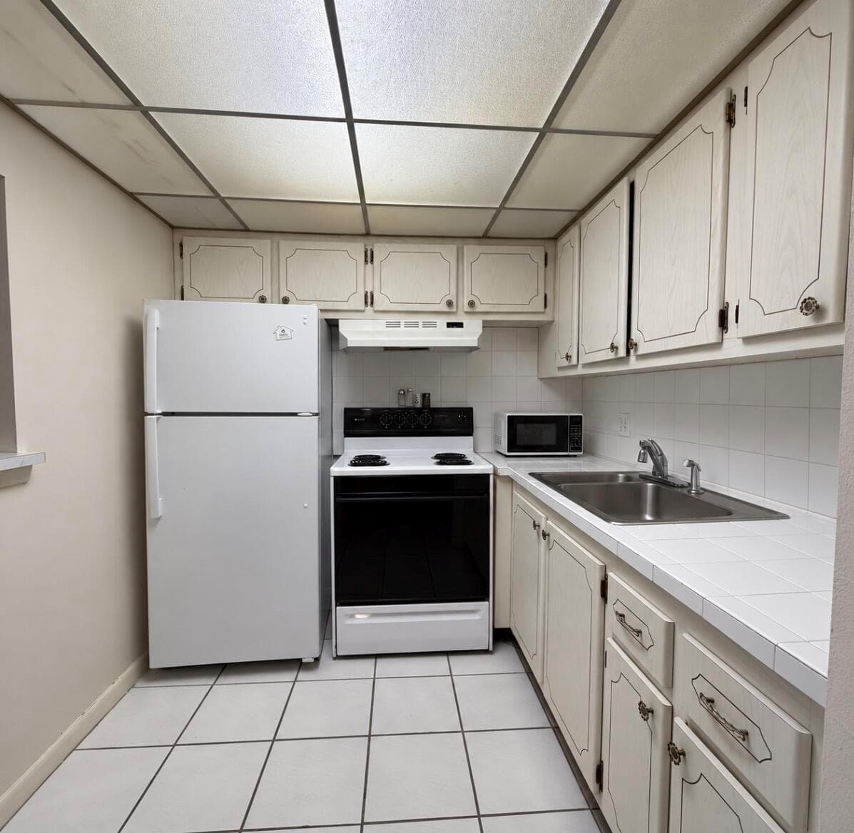 228 NORTHAMPTON L # 228, West Palm Beach FL 33417