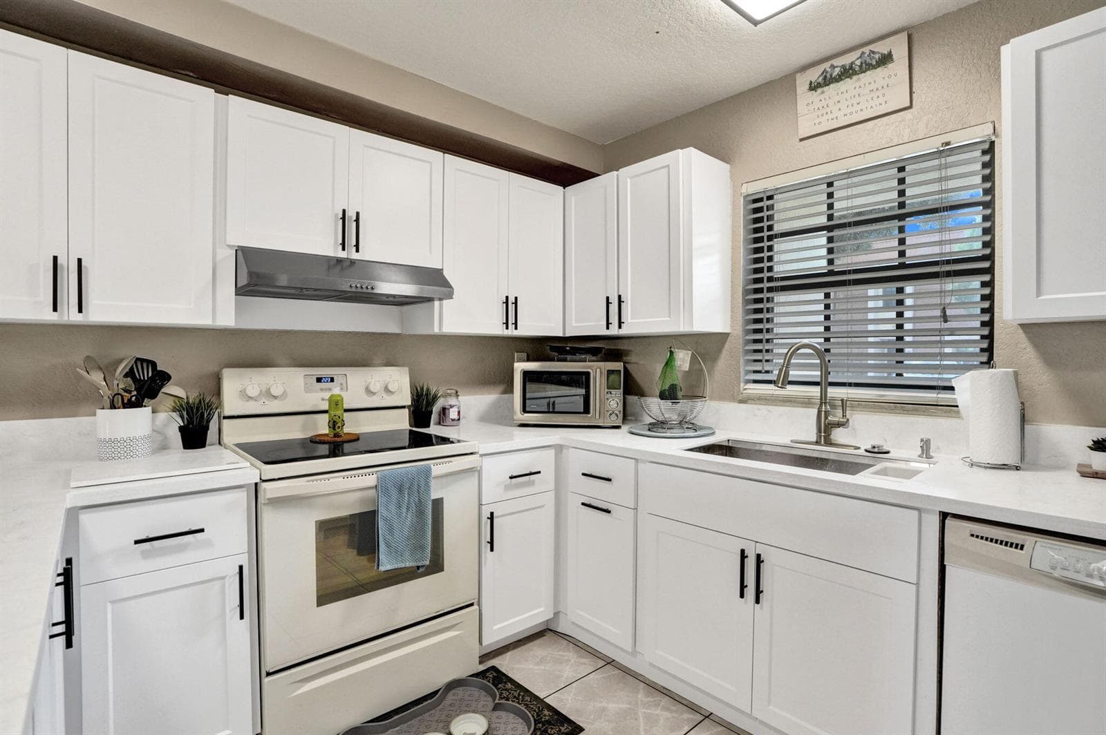 178 NW 115th Terrace, Plantation FL 33325