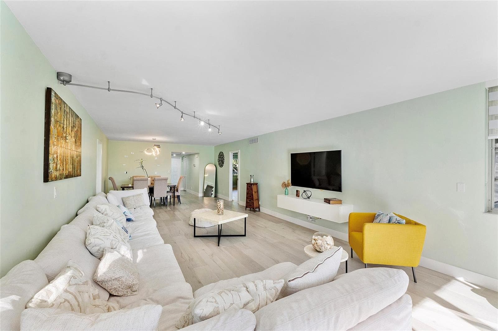 4261 W Palm Aire Drive UNIT 203, Pompano Beach FL 33069