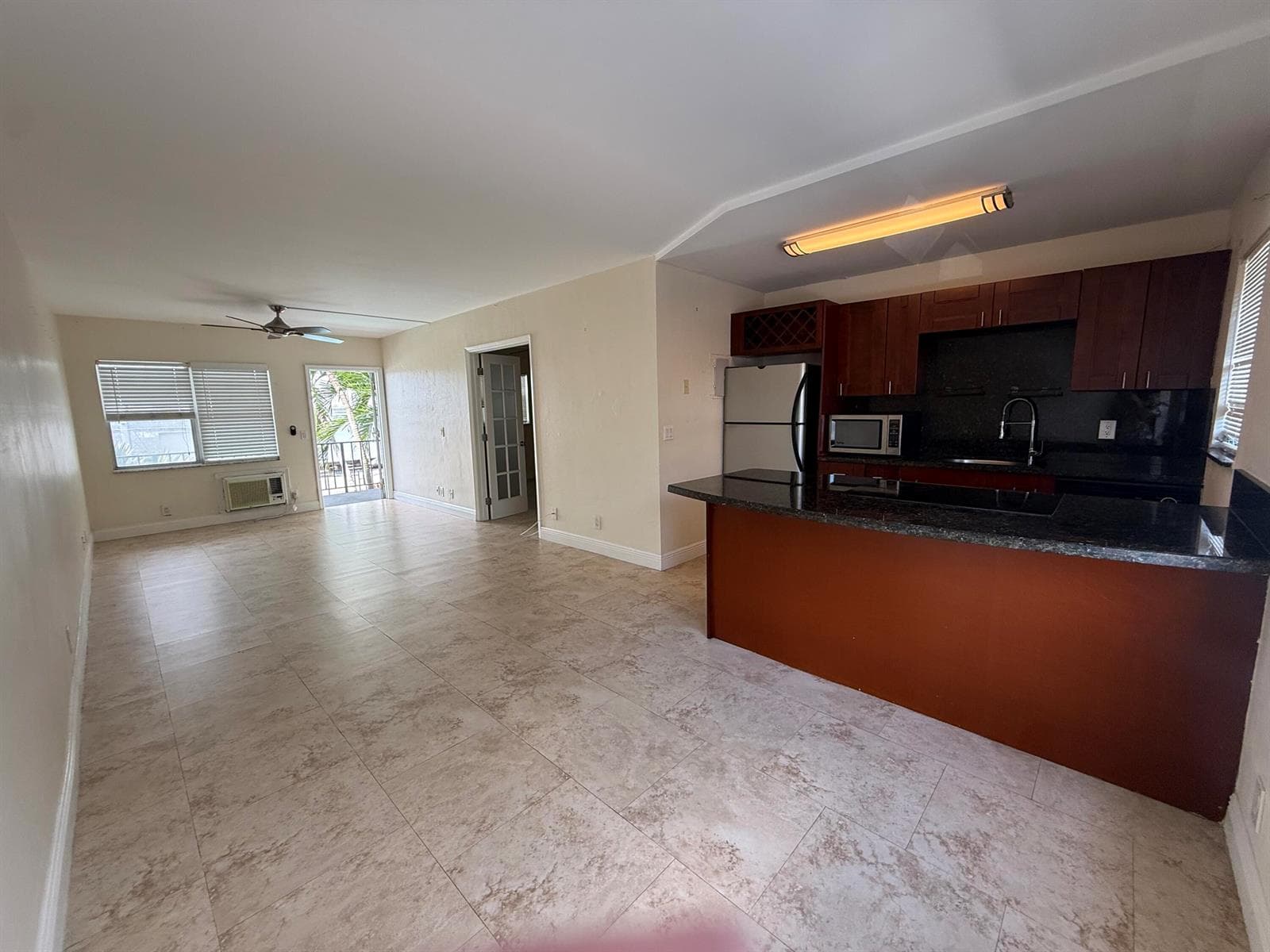 1100 NE 9TH Avenue # 202, Fort Lauderdale FL 33304