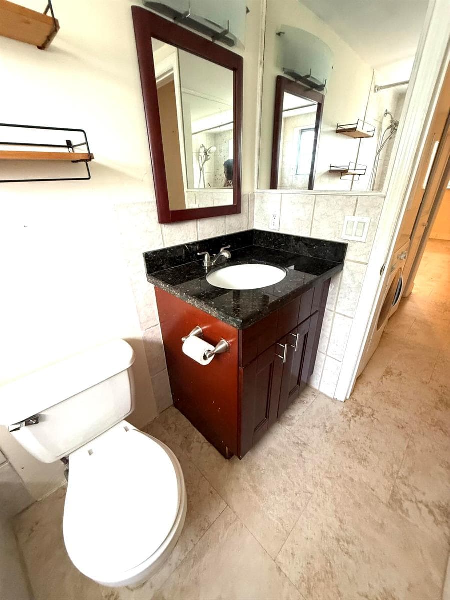 1100 NE 9TH Avenue # 202, Fort Lauderdale FL 33304