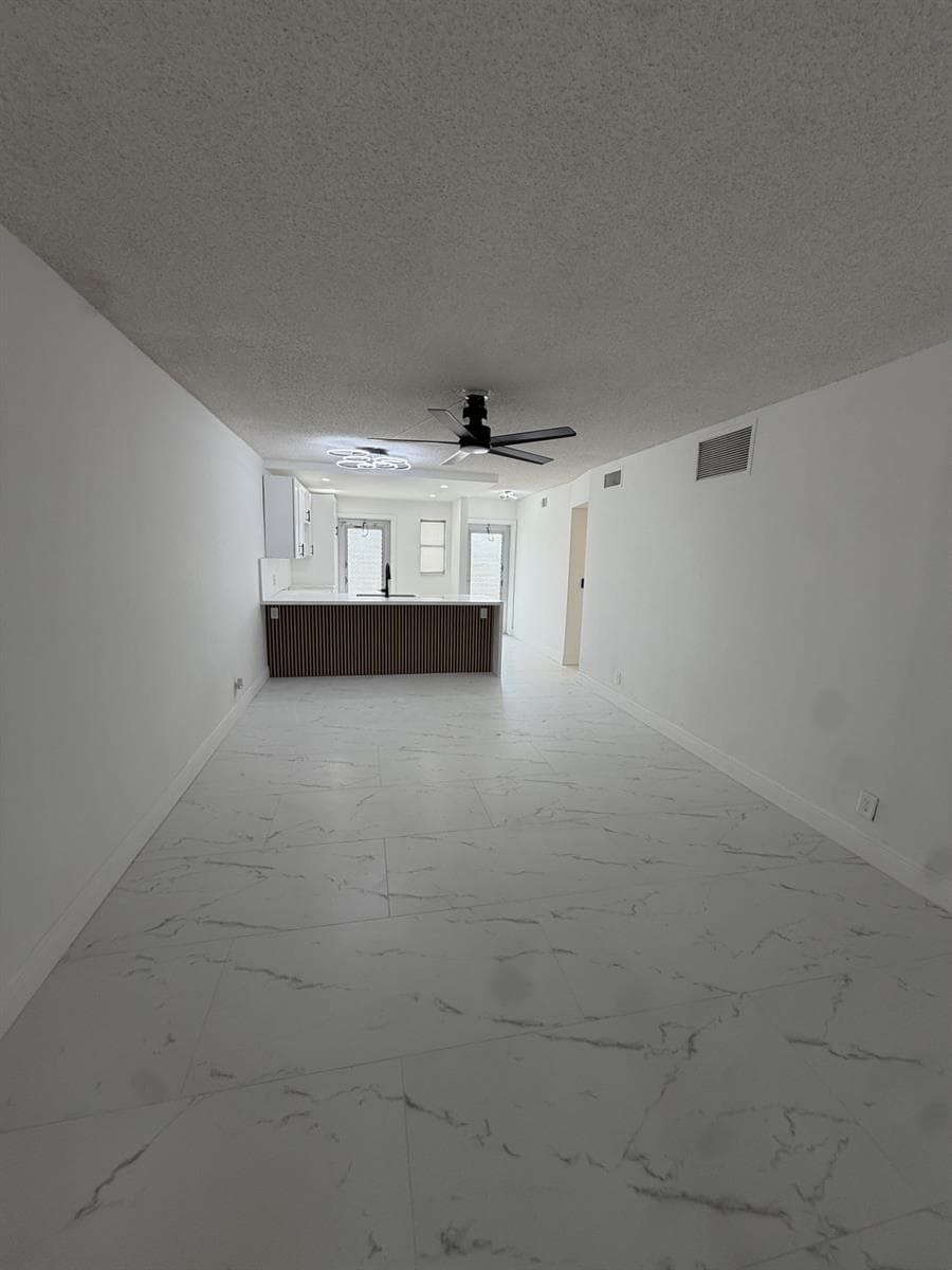 2161 NE 1ST Court # 105, Boynton Beach FL 33435