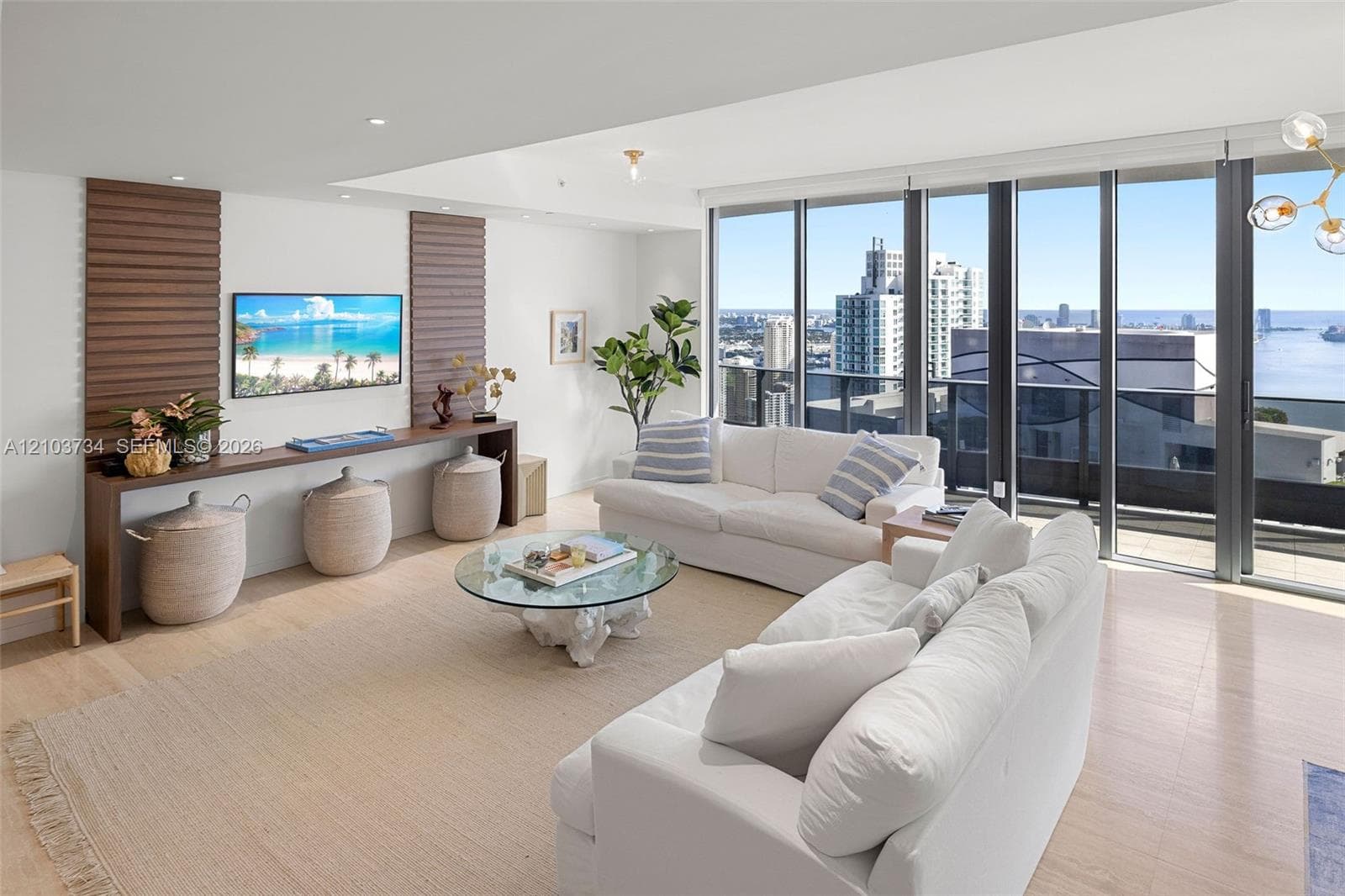 1000 Brickell Plz, Miami FL 33131