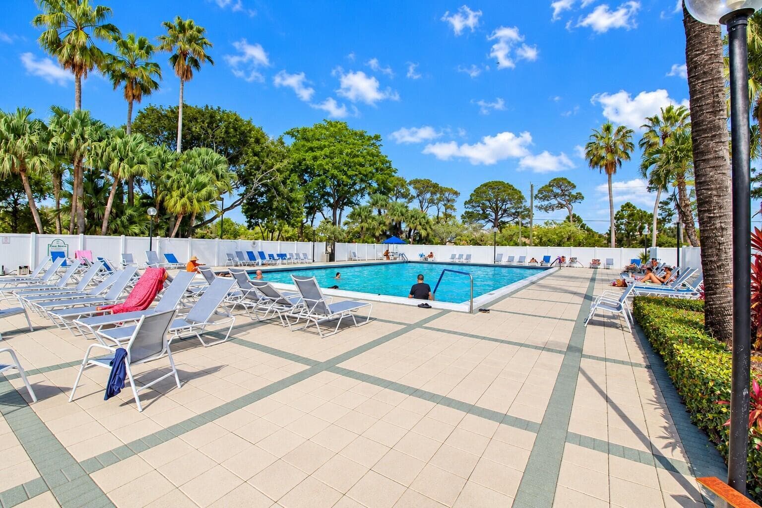 2230 N CYPRESS BEND Drive # 410, Pompano Beach FL 33069