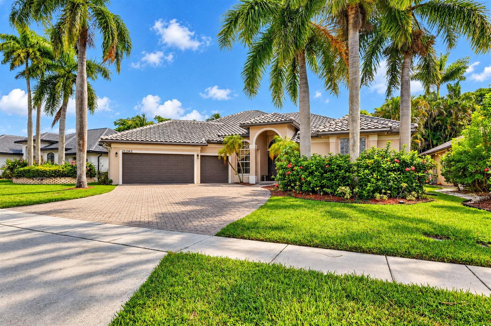 21262 Falls Ridge Way, Boca Raton FL 33428