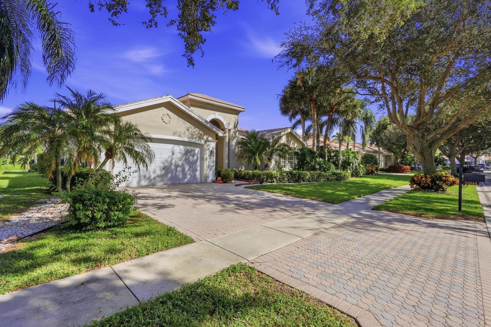 11044 Malaysia Circle, Boynton Beach FL 33437