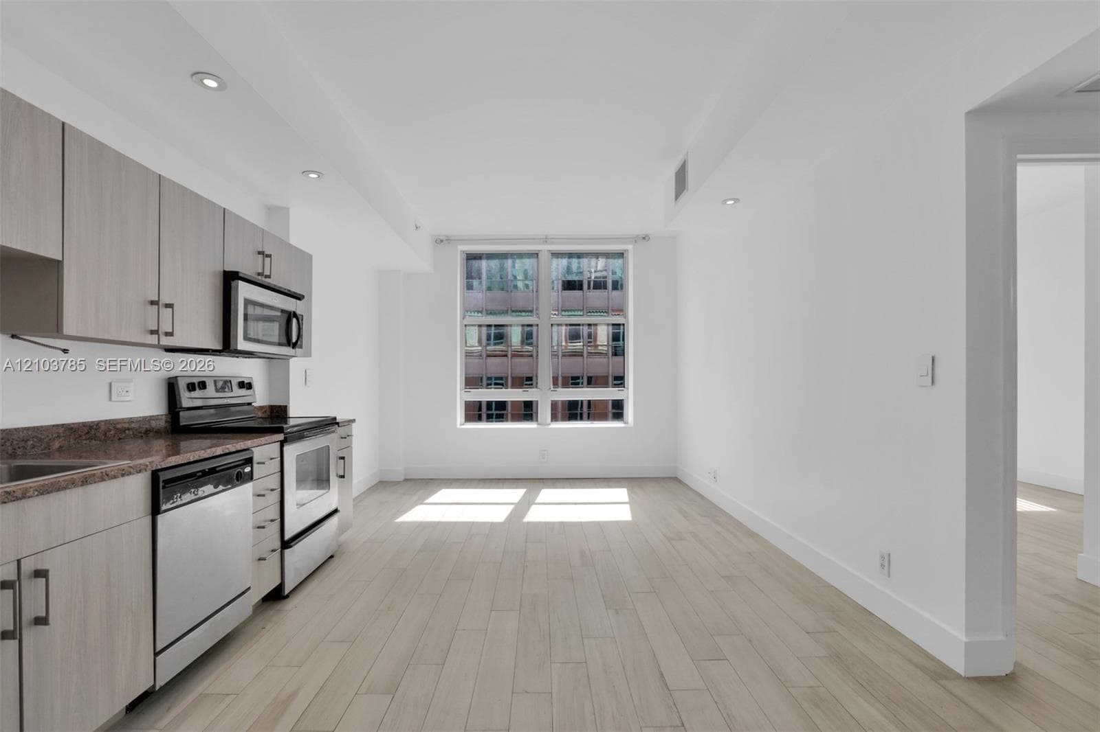 111 E Flagler St # 902, Miami FL 33131