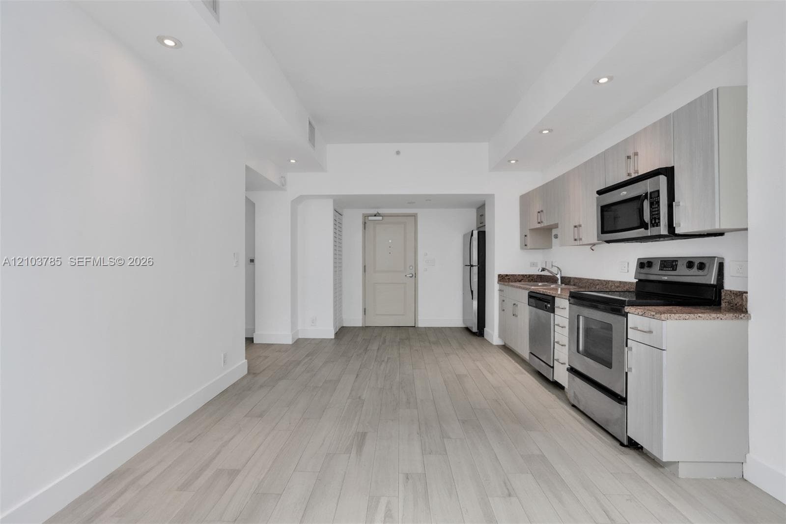 111 E Flagler St # 902, Miami FL 33131