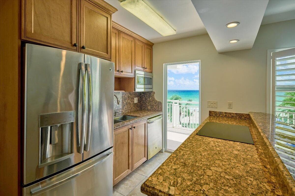 901 S SURF Road # 506, Hollywood FL 33019
