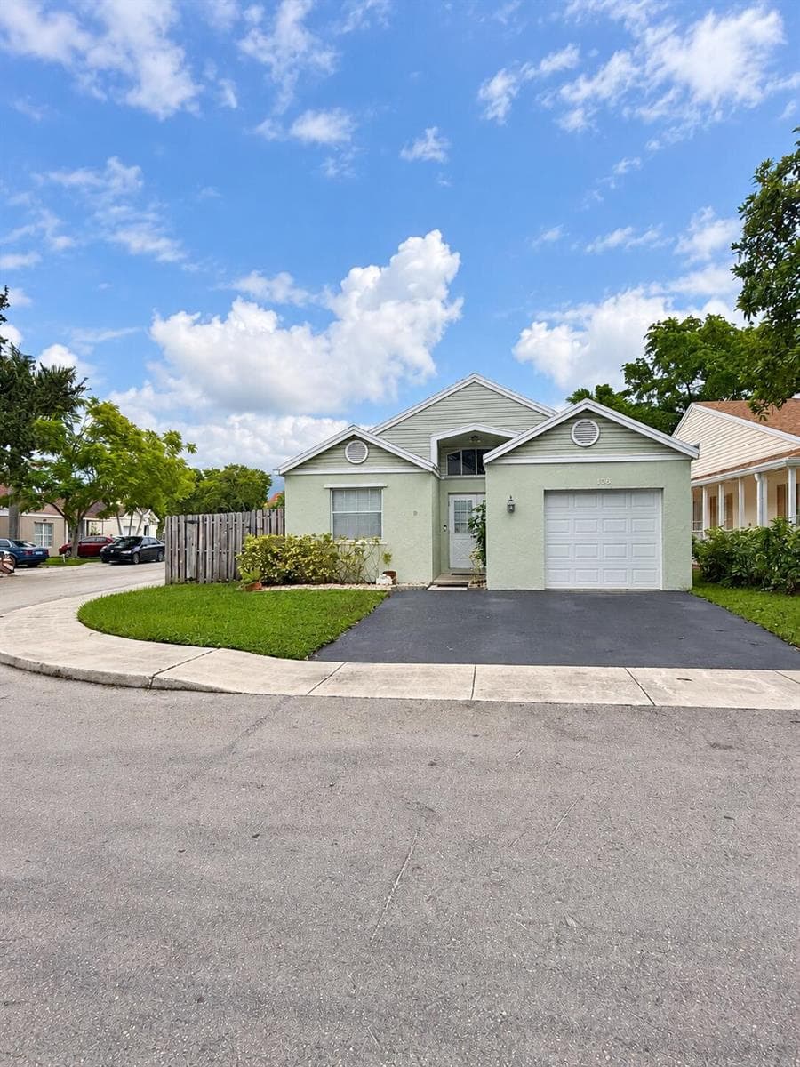 138 SW 159th Way, Sunrise FL 33326
