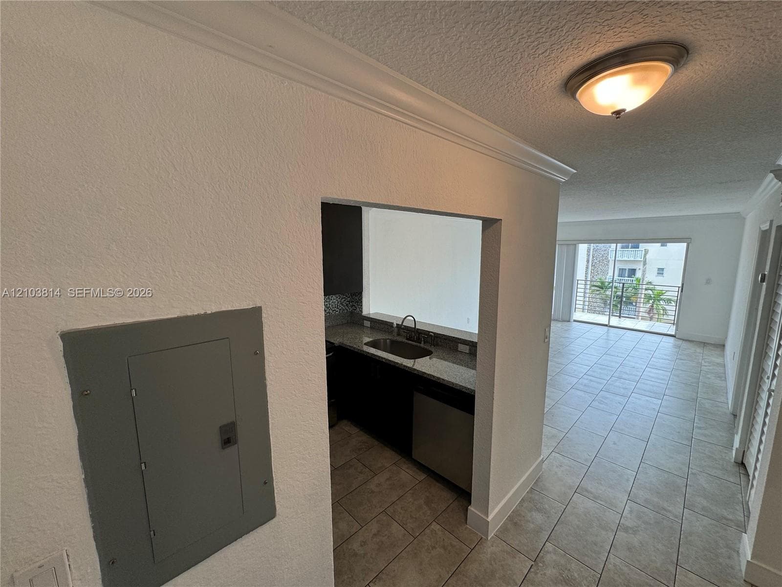 365 NE 125th St # 401, North Miami FL 33161