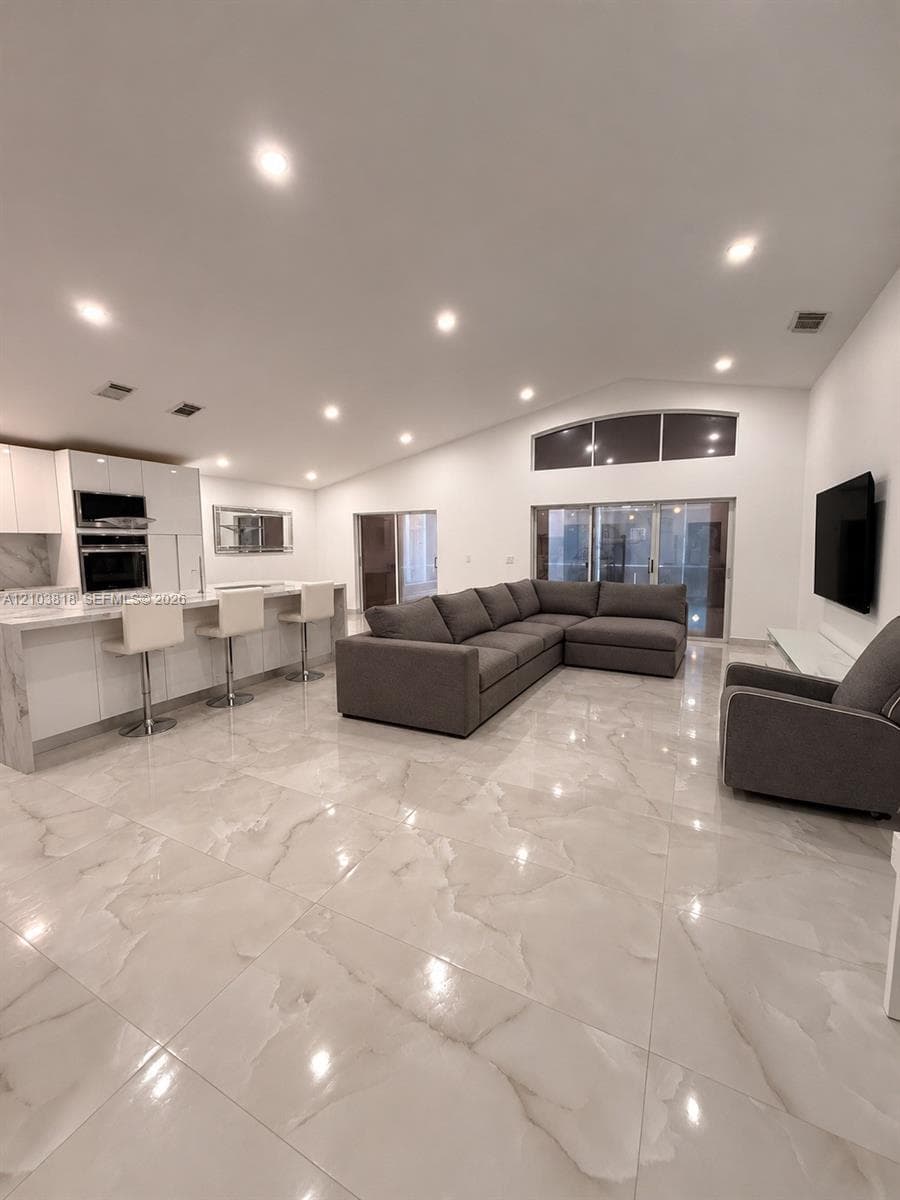 5292 SW 38th Ave, Hollywood FL 33312