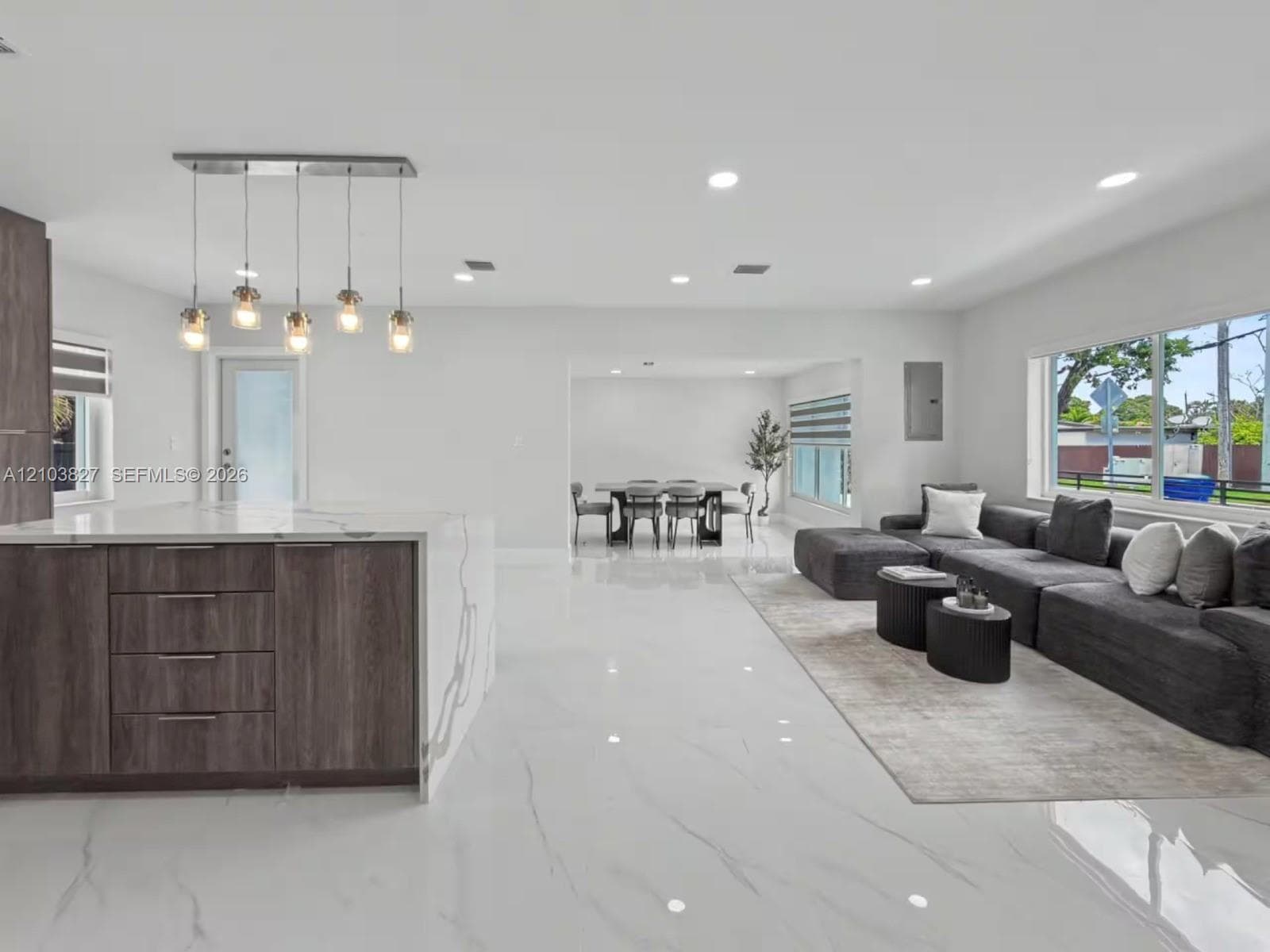 1530 SW 24th Ave, Miami FL 33145