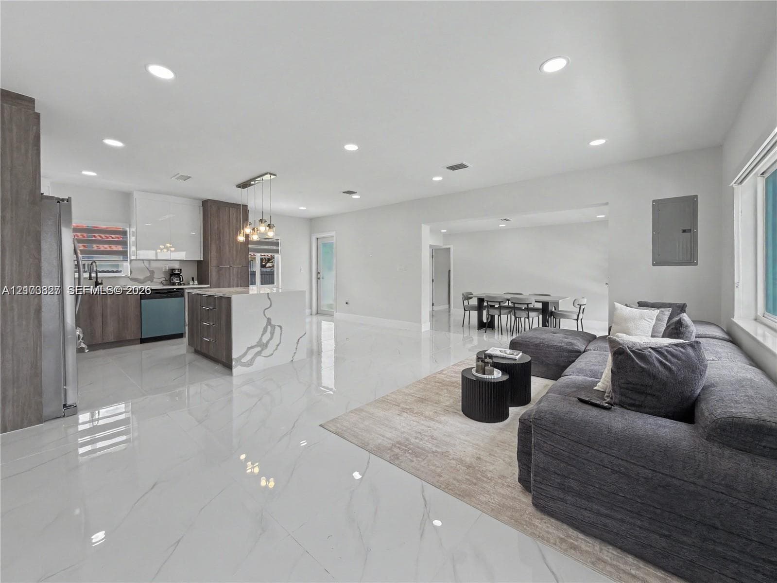 1530 SW 24th Ave, Miami FL 33145