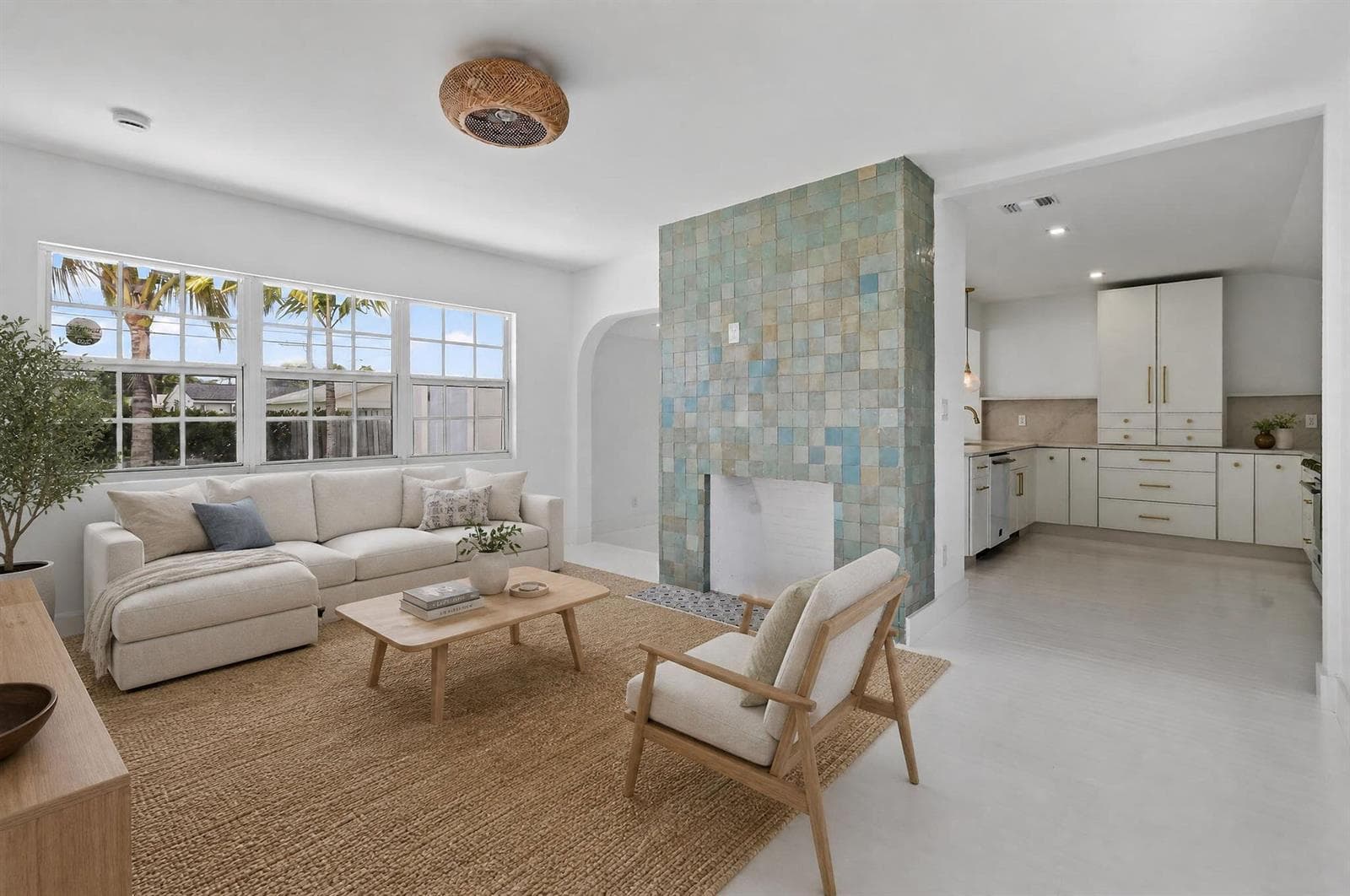 1201 N Ocean Breeze, FL 33460