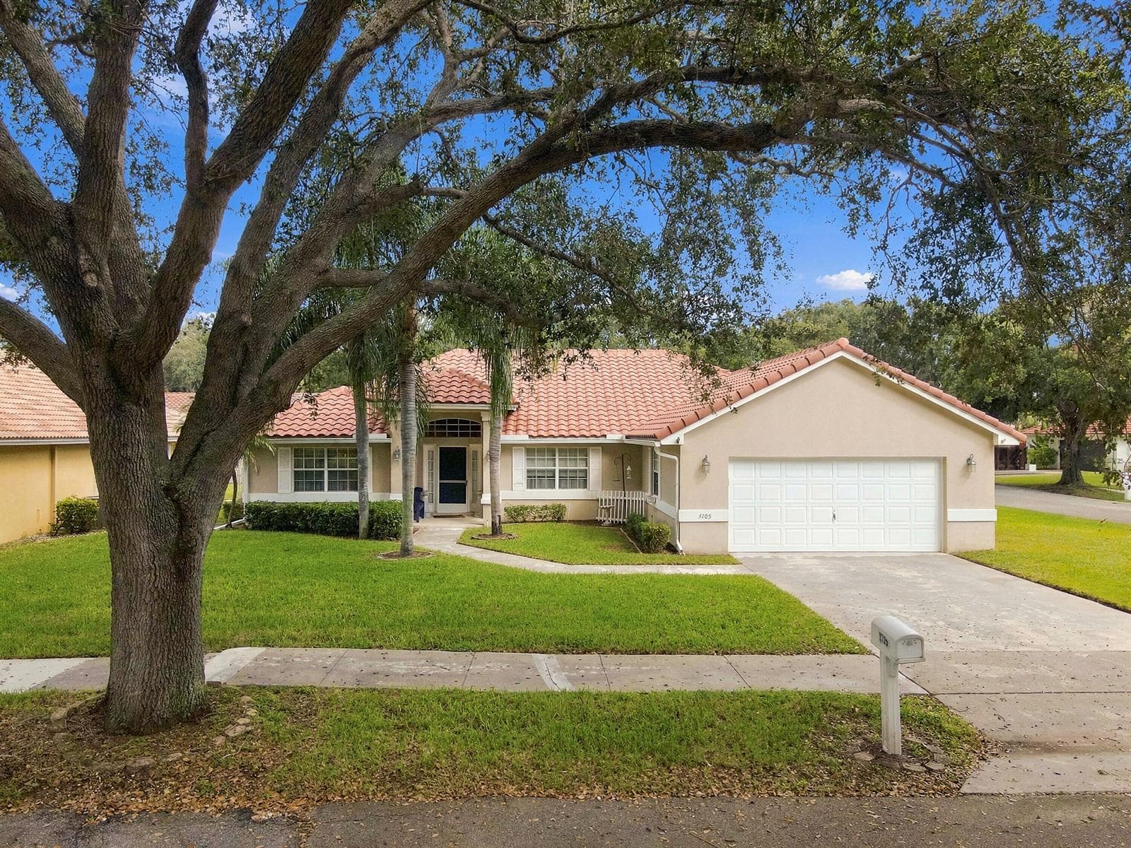 3705 BEACHWOOD Drive, Delray Beach FL 33445