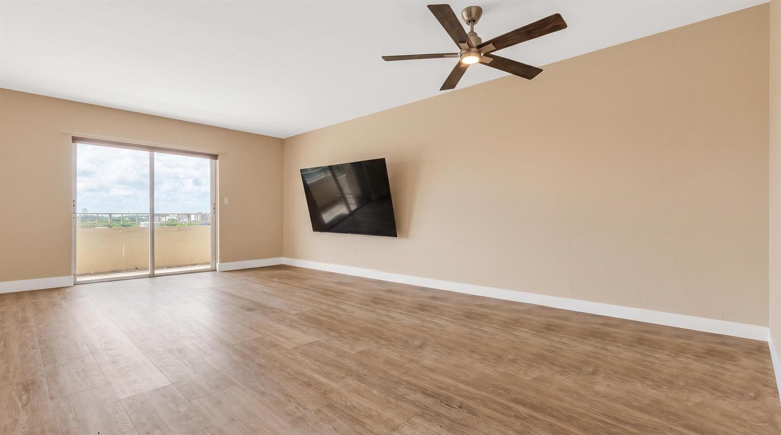 900 NE 18th Avenue # 802, Fort Lauderdale FL 33304