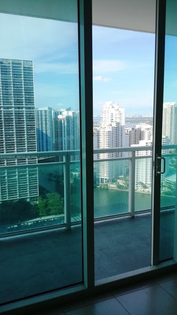 950 Brickell Bay Dr # 4008, Miami FL 33131