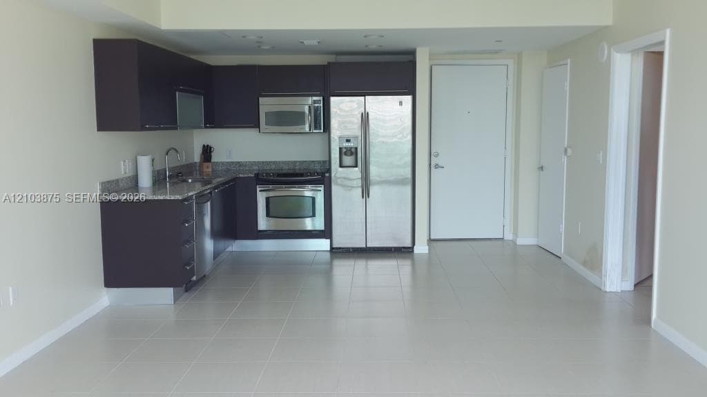 950 Brickell Bay Dr # 4008, Miami FL 33131