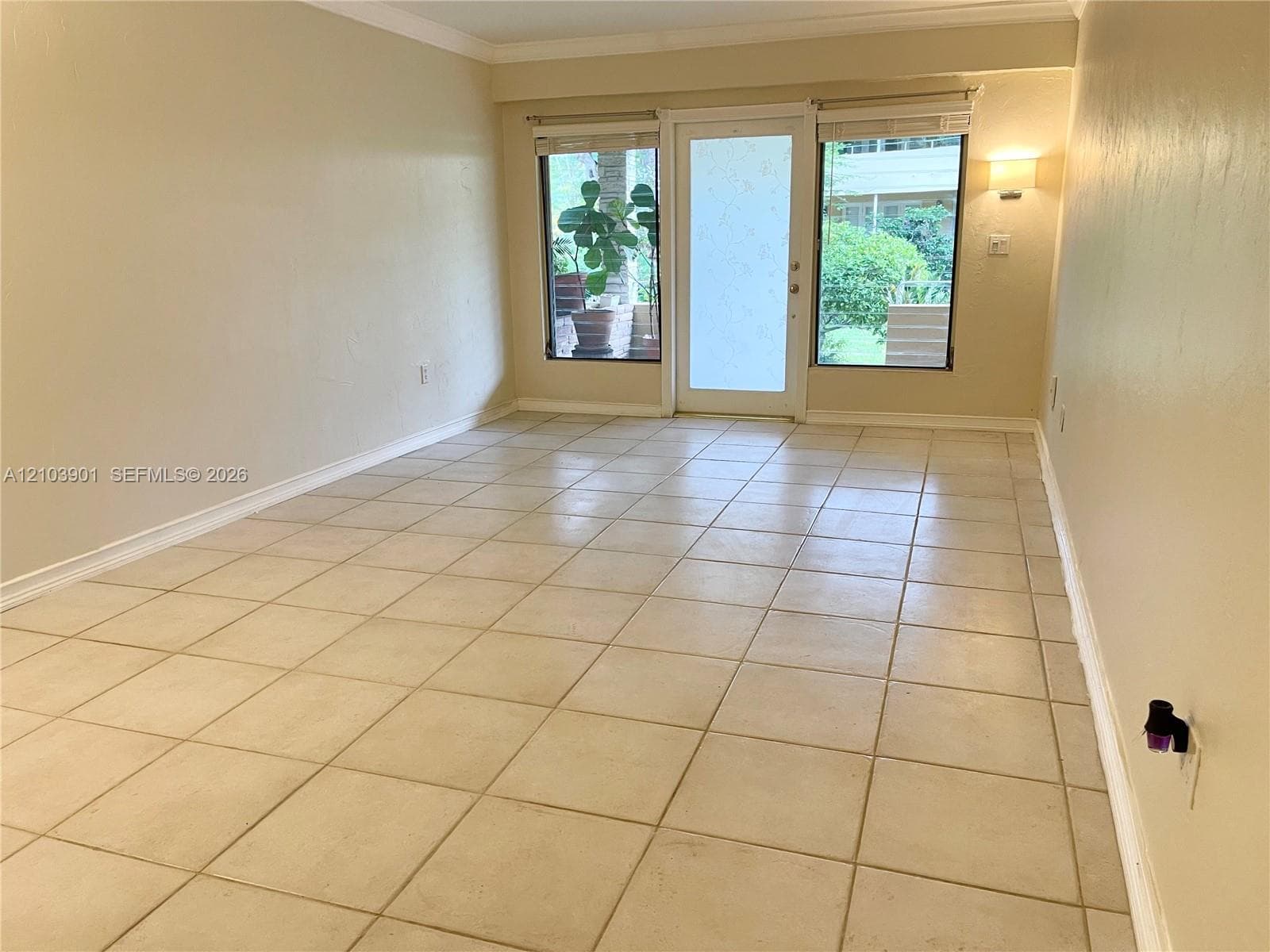 30 Park Dr # B, Bal Harbour FL 33154