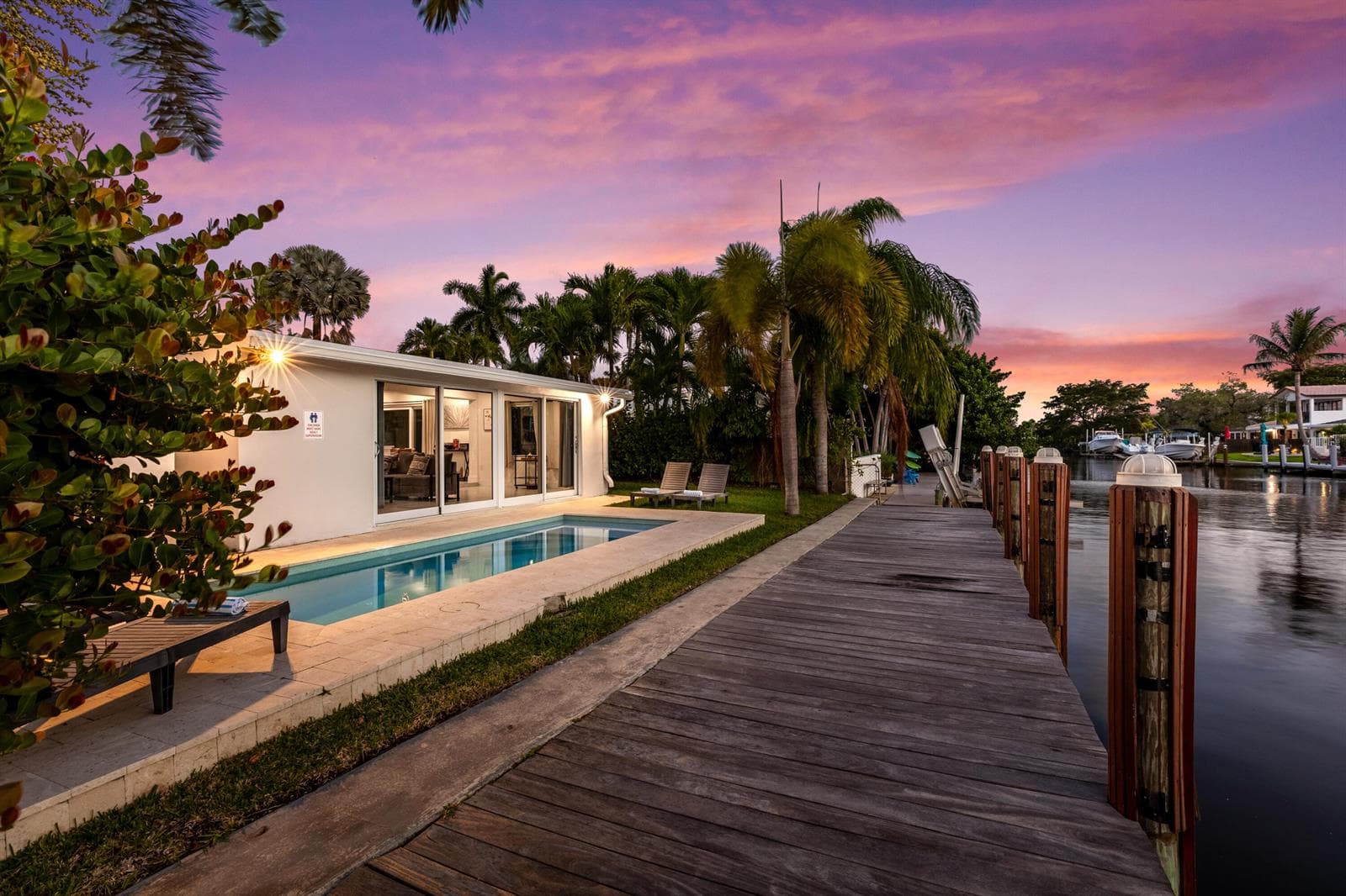 2417 NE 19th Avenue, Wilton Manors FL 33305