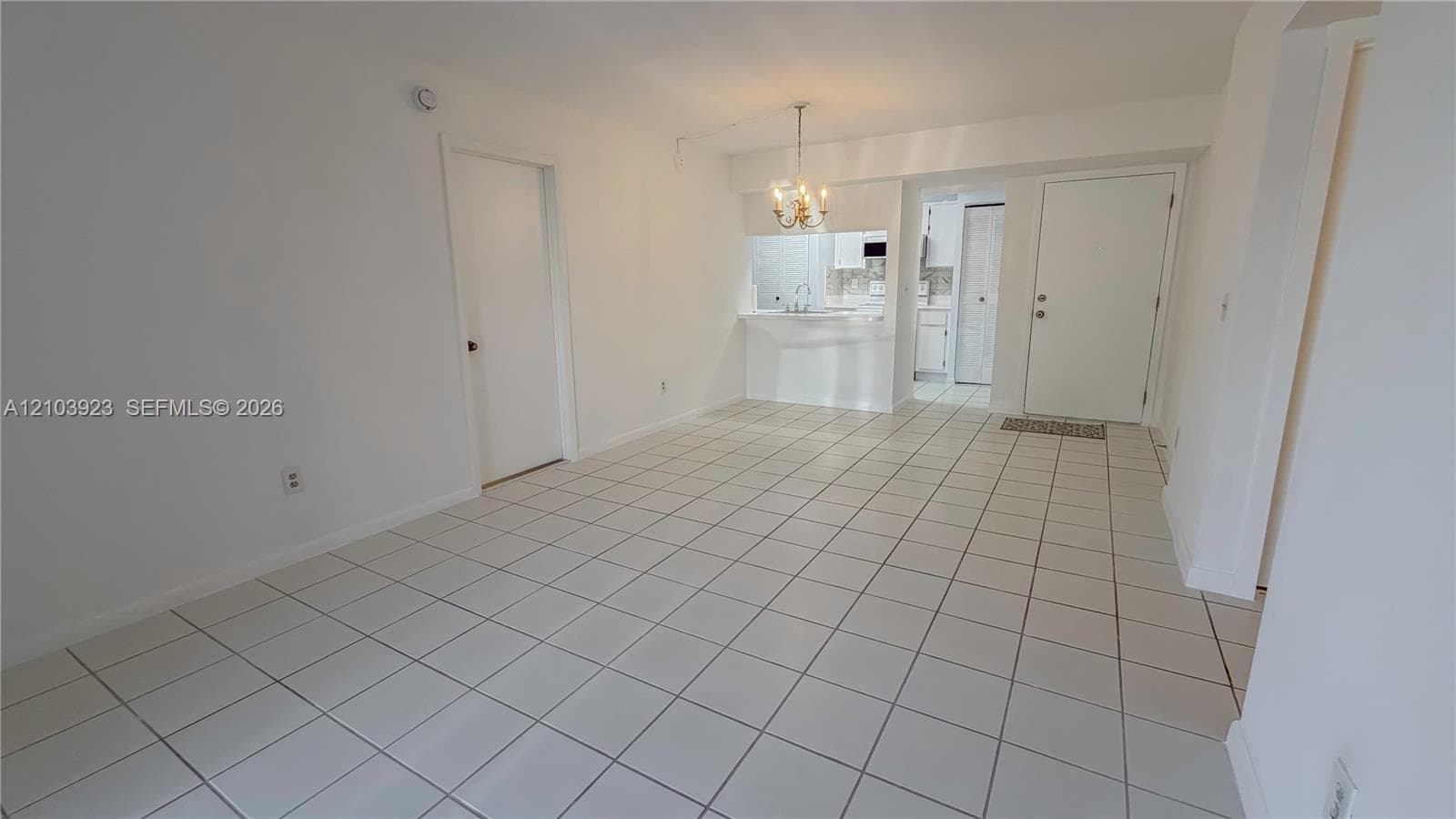 905 NE 209th St # 30, Miami FL 33179