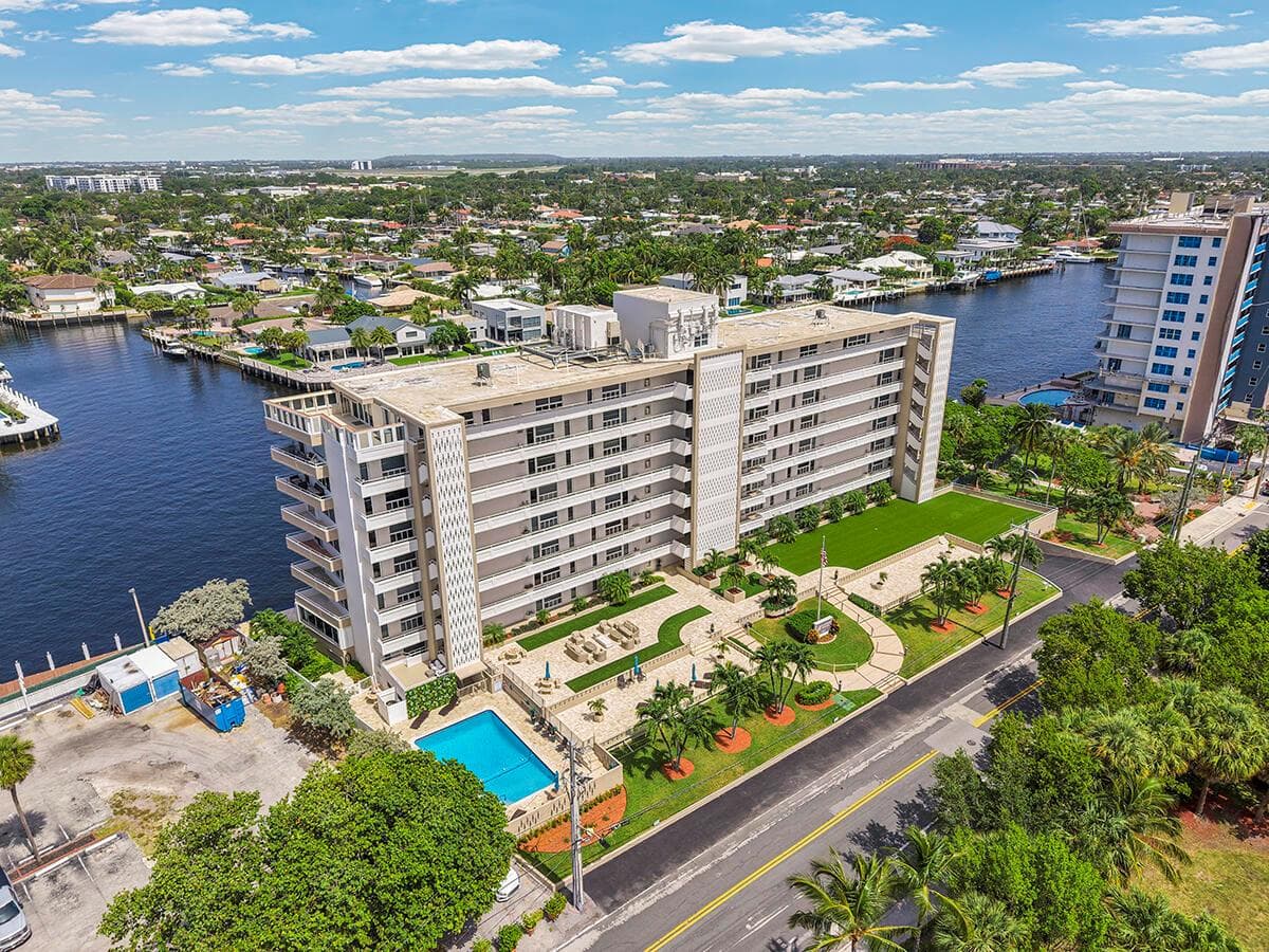 201 N Riverside Drive # 802, Pompano Beach FL 33062