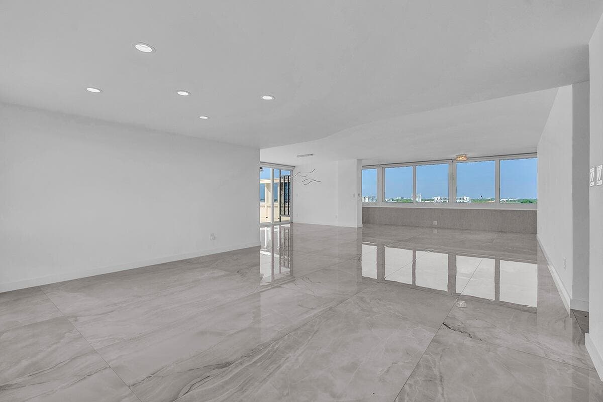201 N Riverside Drive # 802, Pompano Beach FL 33062