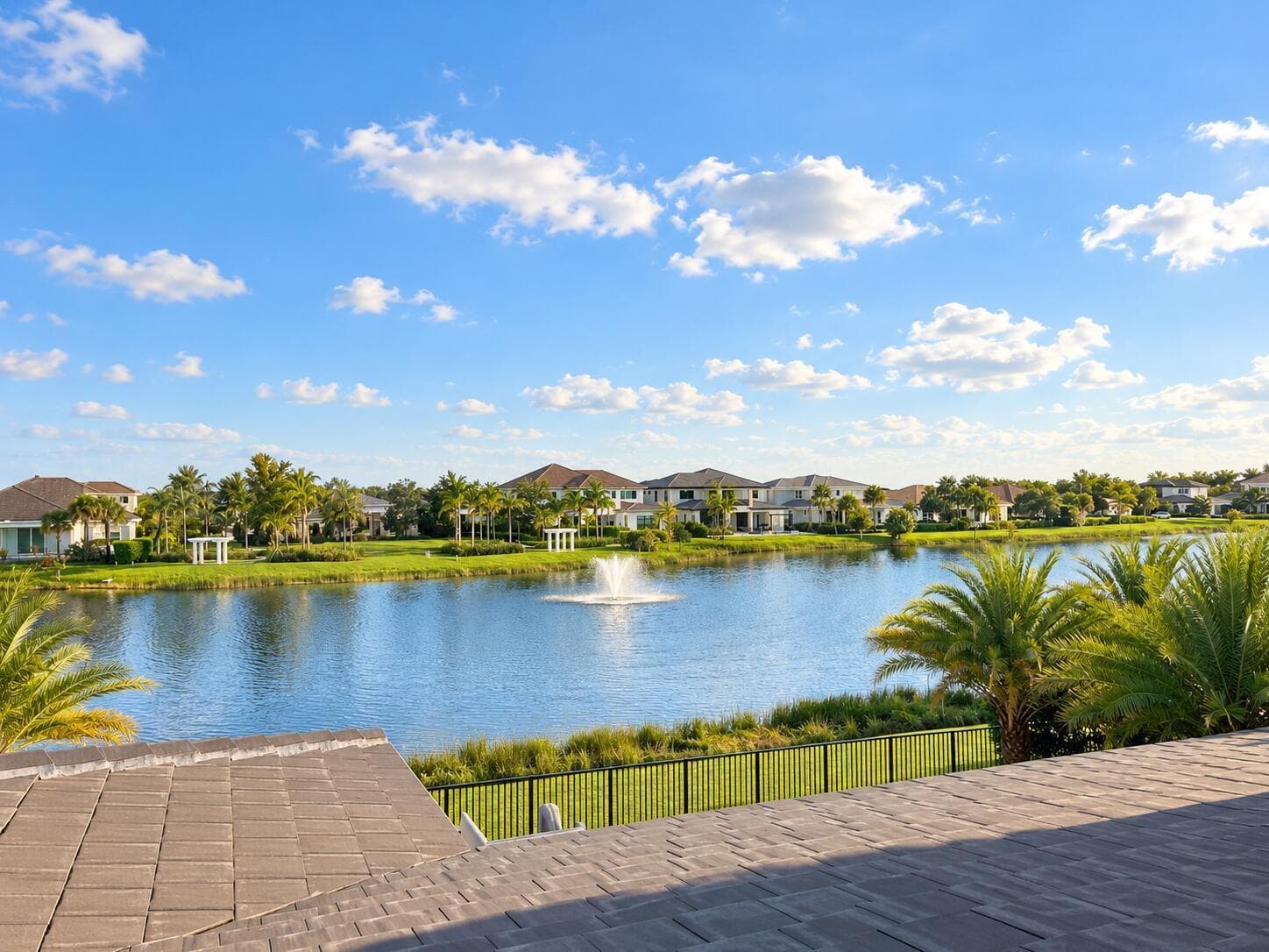9215 CORAL ISLES Circle, Palm Beach Gardens FL 33412