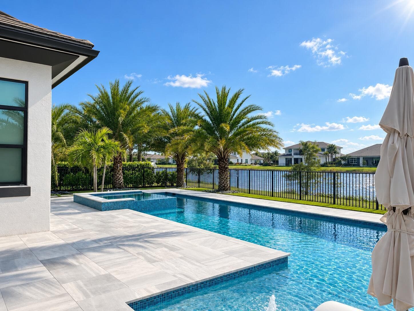 9215 CORAL ISLES Circle, Palm Beach Gardens FL 33412