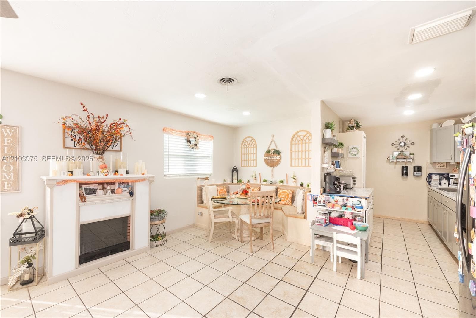 851 Caroline Cir, West Palm Beach FL 33413