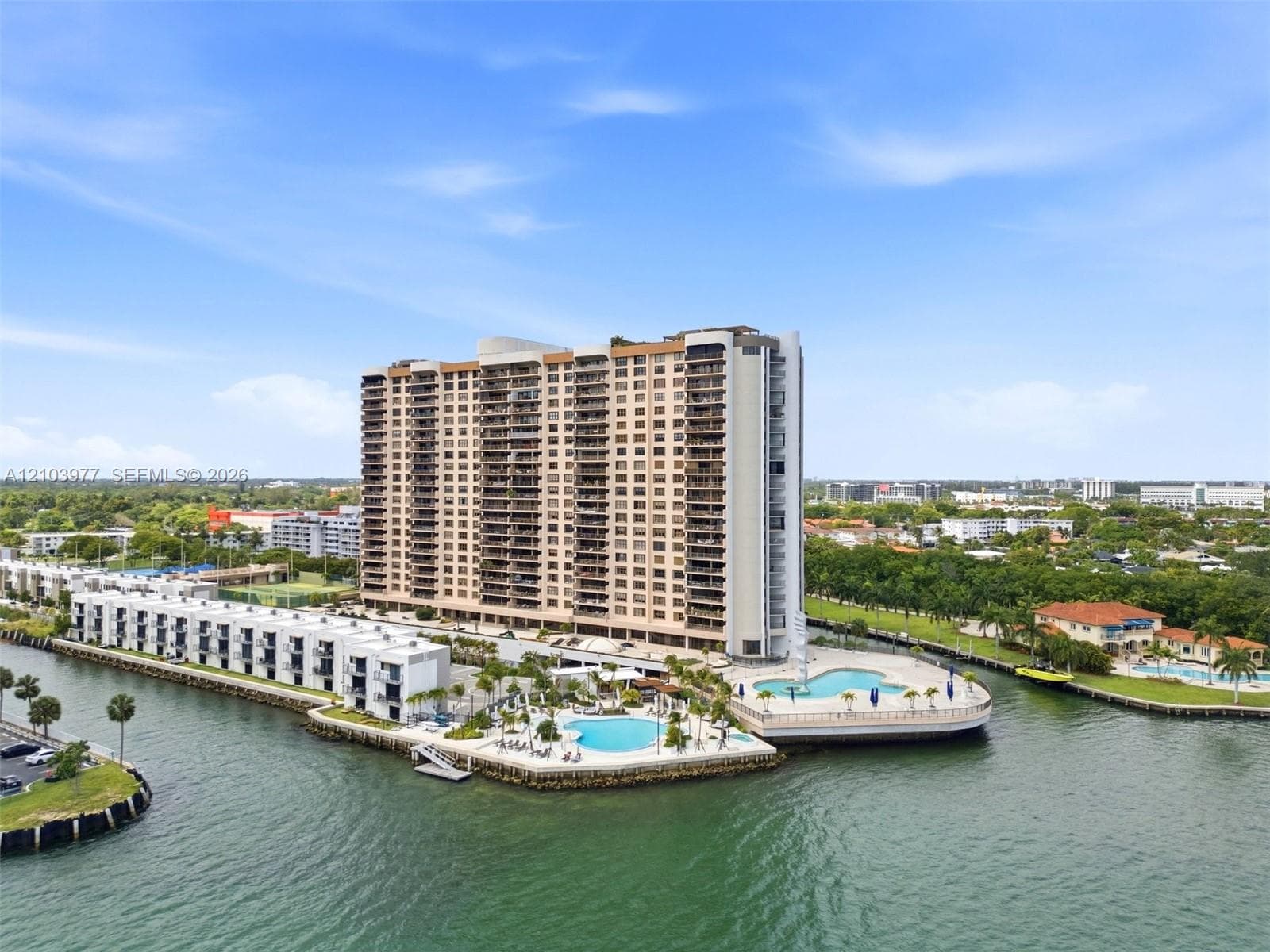 1800 NE 114th St # 1505, Miami FL 33181