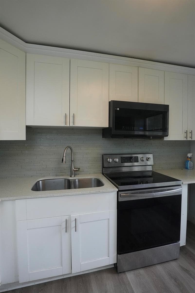 4168 INVERRARY Drive # 102, Lauderhill FL 33319