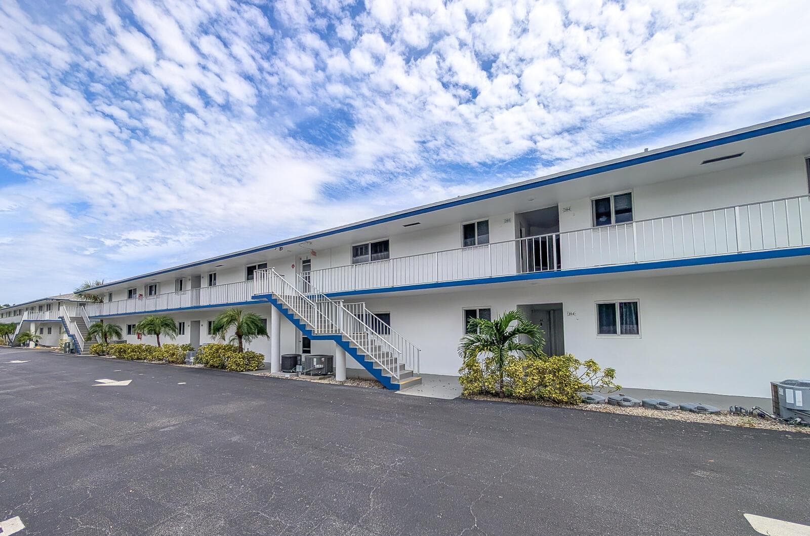 8 Garden Street # 205R, Tequesta FL 33469